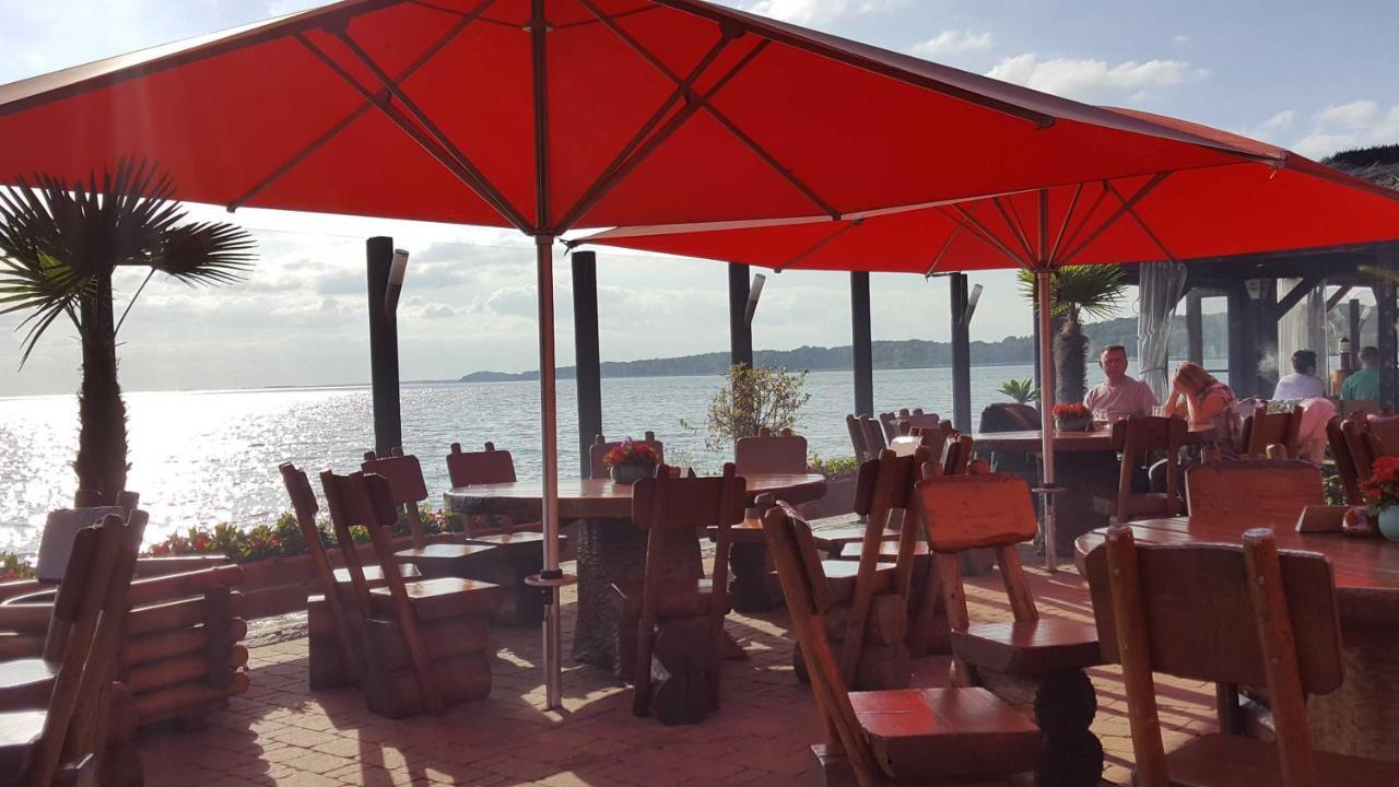 Appartement "Mondstein" Mit Penthouseflair - Oase Am Haff Garz  外观 照片